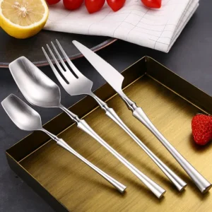 H1675af2d450a48cca7d57fb78a72e14cR.webp 4 Pcs Mirror Matte Stainless Steel Black Gold Silver Cutlery Dinnerware Tableware Knife Spoon Fork Flatware Set Dishwasher Safe