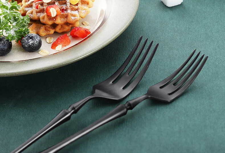 He54e1bea2c31469790575977bfdf5eafk.webp 4 Pcs Mirror Matte Stainless Steel Black Gold Silver Cutlery Dinnerware Tableware Knife Spoon Fork Flatware Set Dishwasher Safe