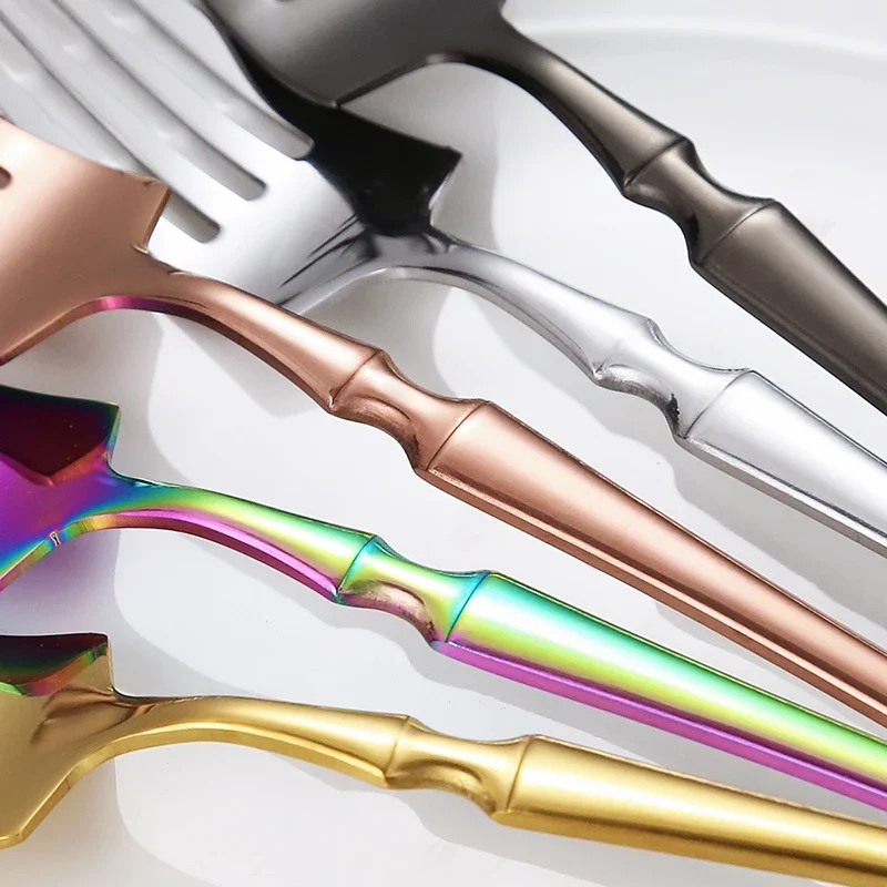 S004fe83d67df439c85473b3682e82db6E.webp 16pcs Gold Cutlery Set Forks Knives Spoons Dinnerware Dishwasher Safe Stainless Steel Western Tableware Silverware Wedding Gift