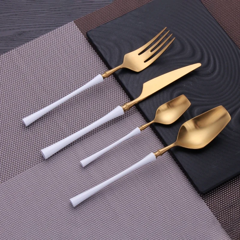 S608f4c19b3aa48b78e99e74a084e8eddy.webp 4 Pcs Mirror Matte Stainless Steel Black Gold Silver Cutlery Dinnerware Tableware Knife Spoon Fork Flatware Set Dishwasher Safe