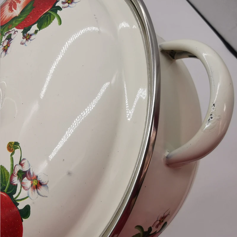 S6dd174e3c5874559800177203de3bfceO.webp 16cm 18cm 20cm 3piece Set Strawberry Enameled Cookware Set